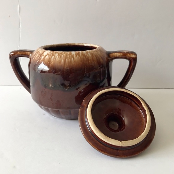 McCoy Pottery Vintage Brown Drip Glaze Bean Pot with Lid - Picture 3 of 12